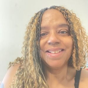 Meet your Posher, Carmen